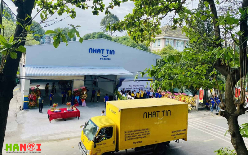 Dich-vu-chuyen-phat-nhanh-ha-noi-nhat-tin-express-6
