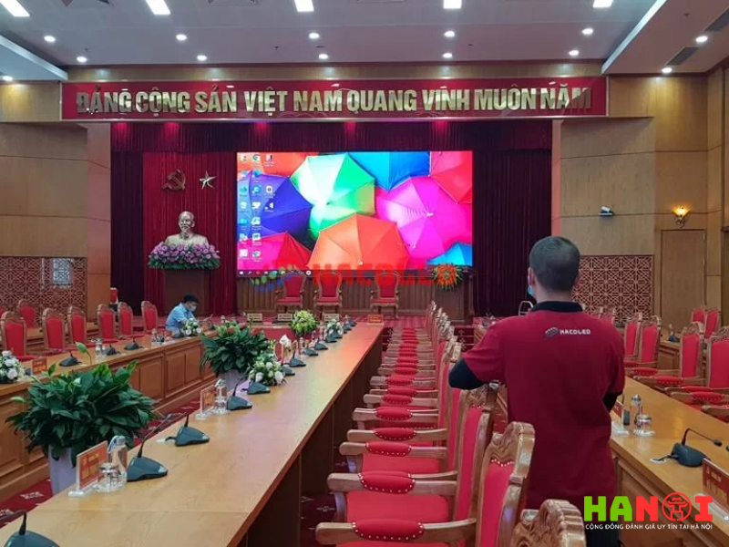 Giai-phap-man-hinh-led-da-dang-cua-hacoled-hanoitoplist-1