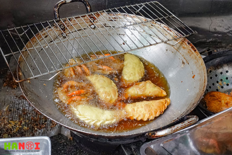 Banh-goi-banh-tom-anh-boi-mo-uot-hanoitoplist