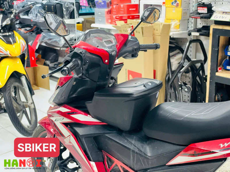 Dia-chi-gan-thung-giua-xe-may-o-ho-chi-minh-thung-giua-givi-tai-sbiker-2-hanoitoplist