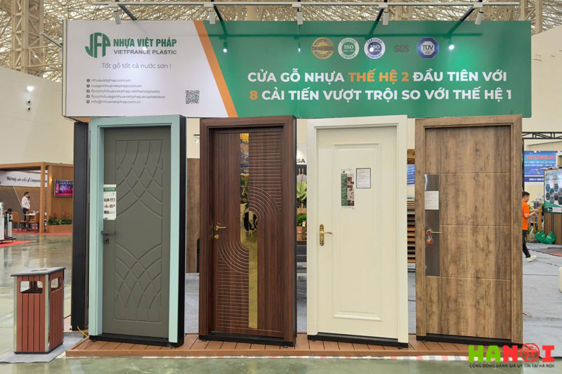 Cua-go-nhua-viet-phap-hanoitoplist