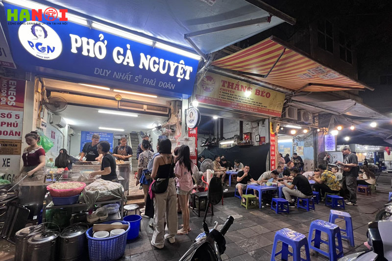 Pho-ga-nguyet-1-hanoitoplist