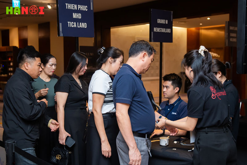 Rose-media-hanoitoplist