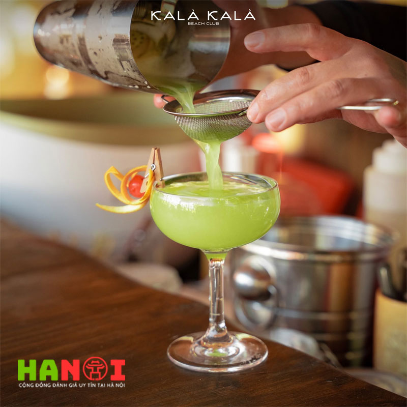 Cocktail-ben-bien-va-xu-huong-tan-huong-moi-tai-kala-kala-beach-club-5