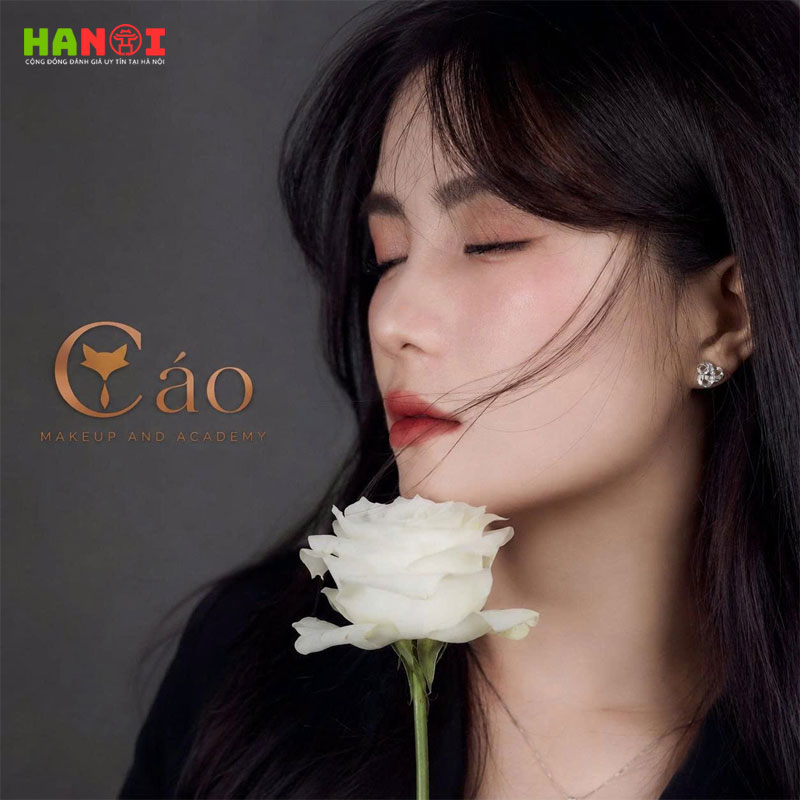 Cao-makeup-khi-trang-diem-ca-nhan-tro-thanh-ky-nang-lam-dep-thiet-thuc-10